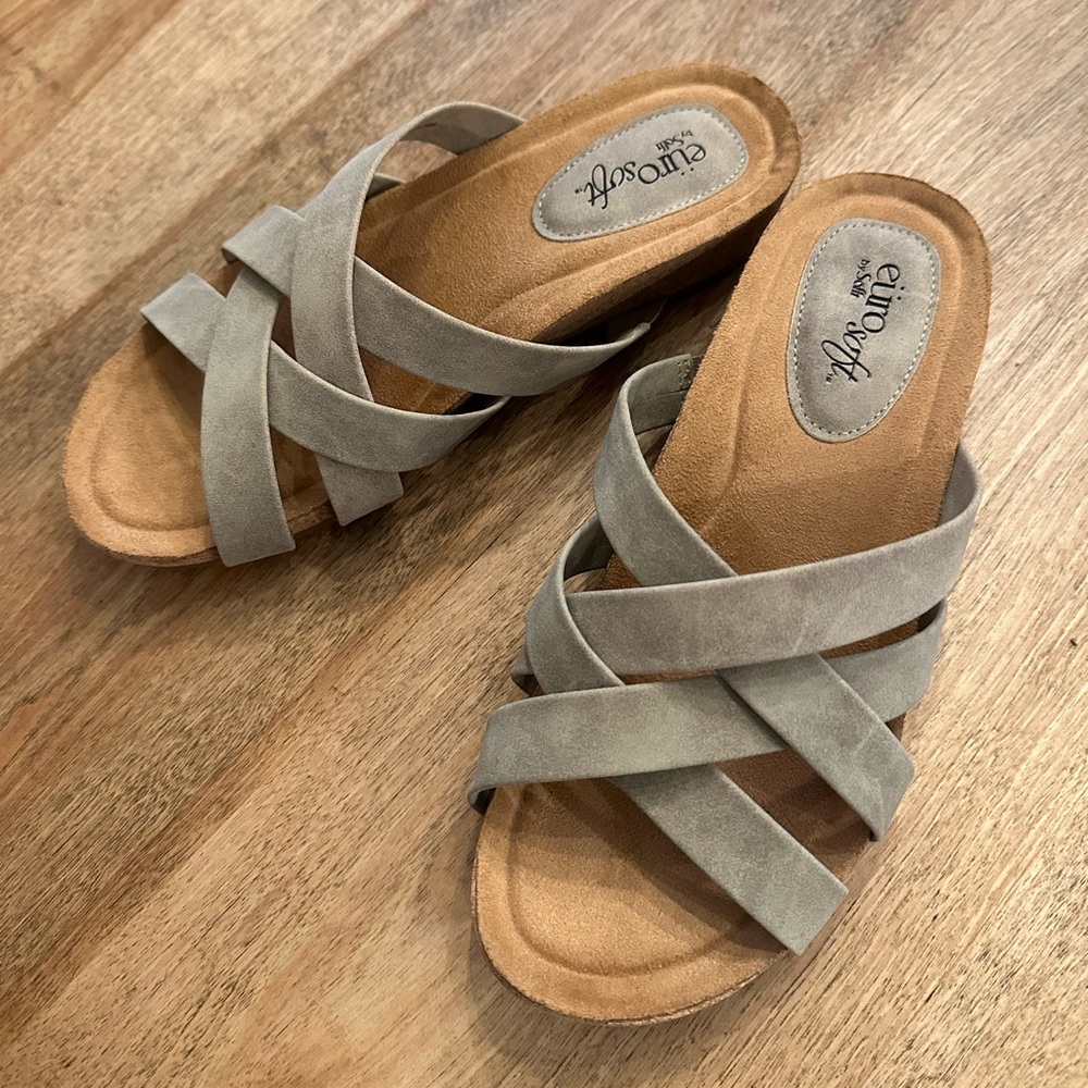 NEW Eurosoft by Sofft sandals